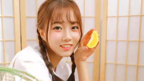 机器人牵机器狗