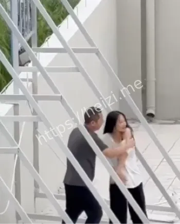 辅导员天台私会女学生