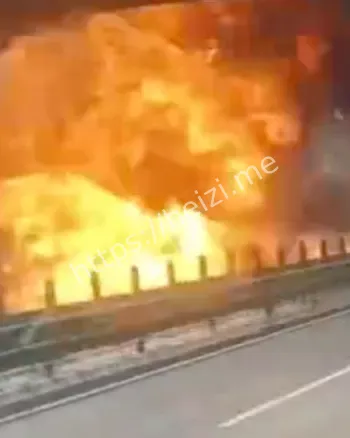 京哈高速追尾爆炸现场图片