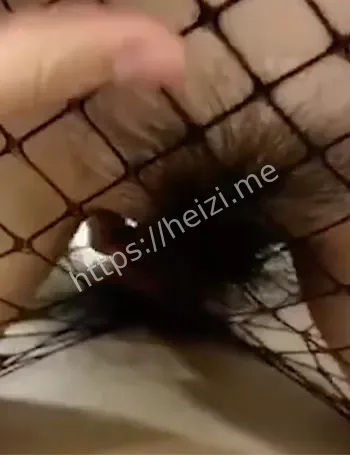 青年情侣数字安全