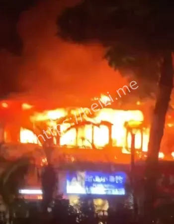 餐饮店深夜烈焰冲天