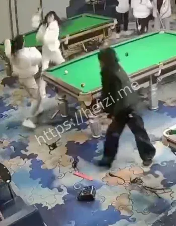 台球厅砍人事件