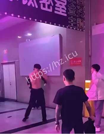 精神小伙国服泰森视频